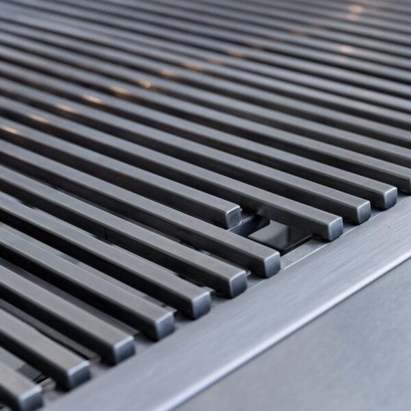 Stock Image - Summerset - TRL Pro 32in. Built-in Grill Summerset - Stove Depot and Chimney Works